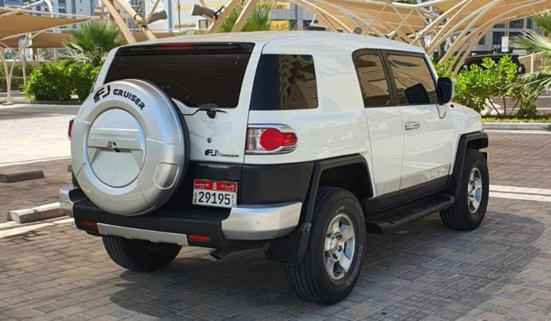 Toyota FJ 2010 full
