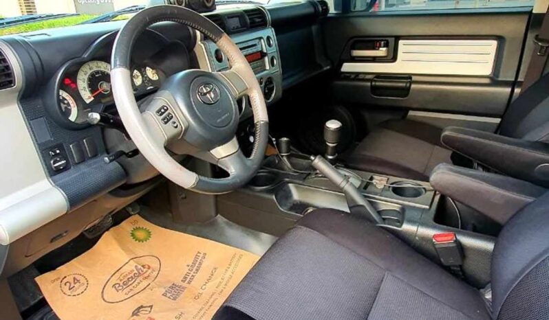 Toyota FJ 2010 full