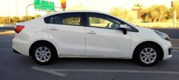 Kia Rio 4-Door 2016 full