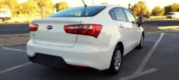 Kia Rio 4-Door 2016 full