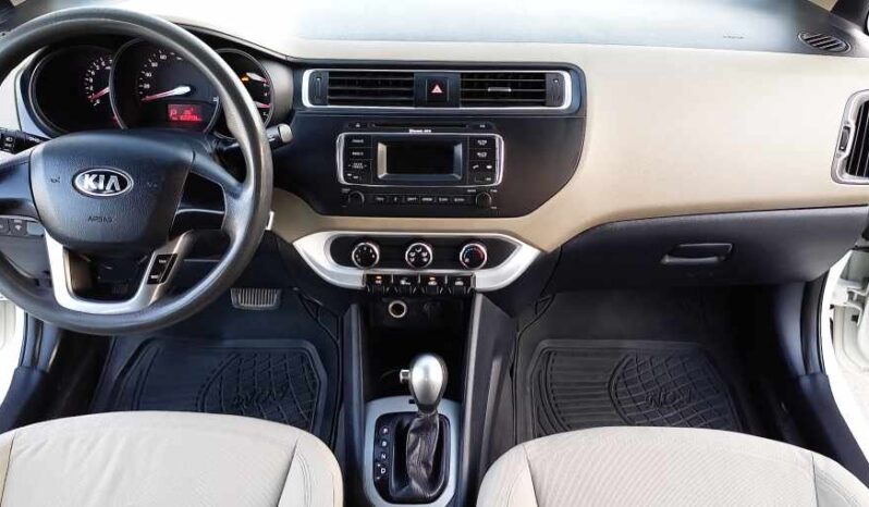 Kia Rio 4-Door 2016 full