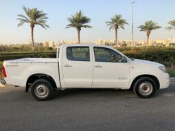 Toyota Hilux 2010 full