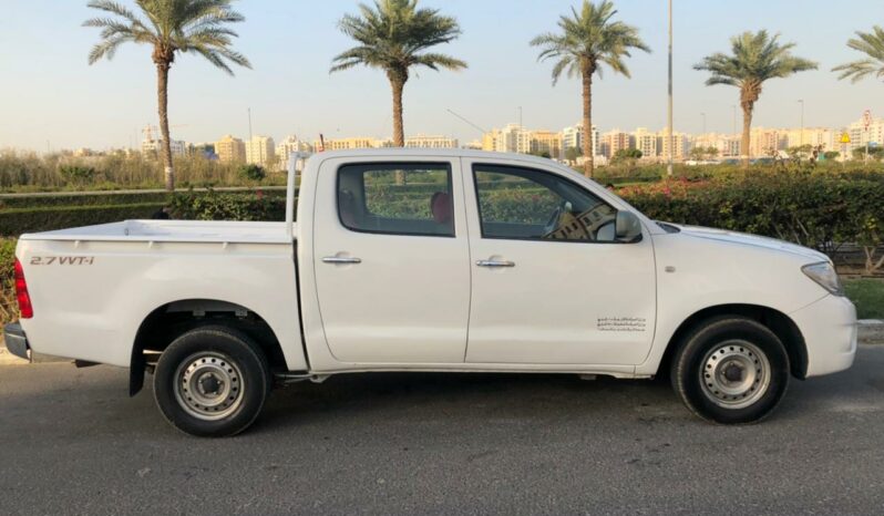 Toyota Hilux 2010 full