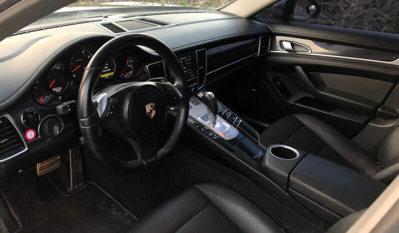 Porsche Panamera 4 2012 full