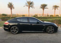 Porsche Panamera 4 2012 full