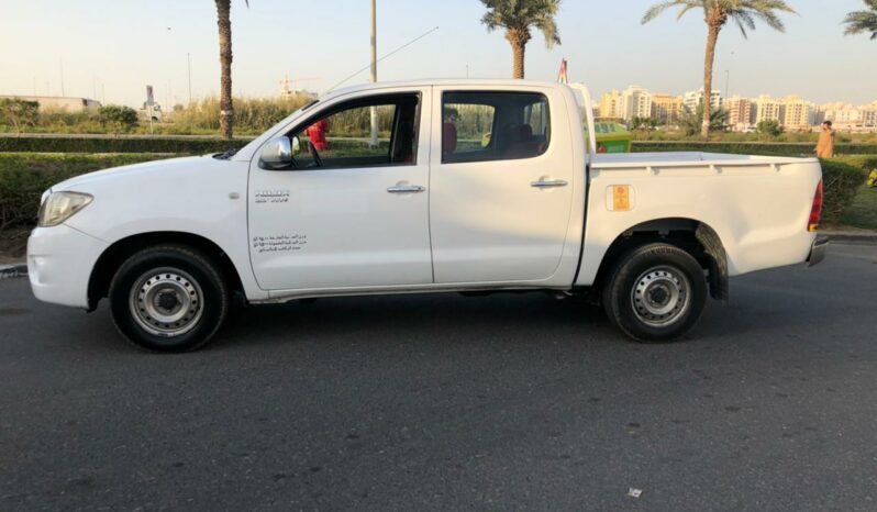 Toyota Hilux 2010 full