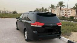 Toyota Sienna 2014 LE full