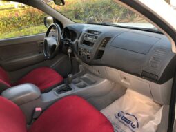 Toyota Hilux 2010 full