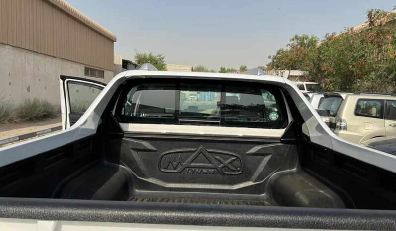 Toyota Hilux Pickup 4×4 2020 full